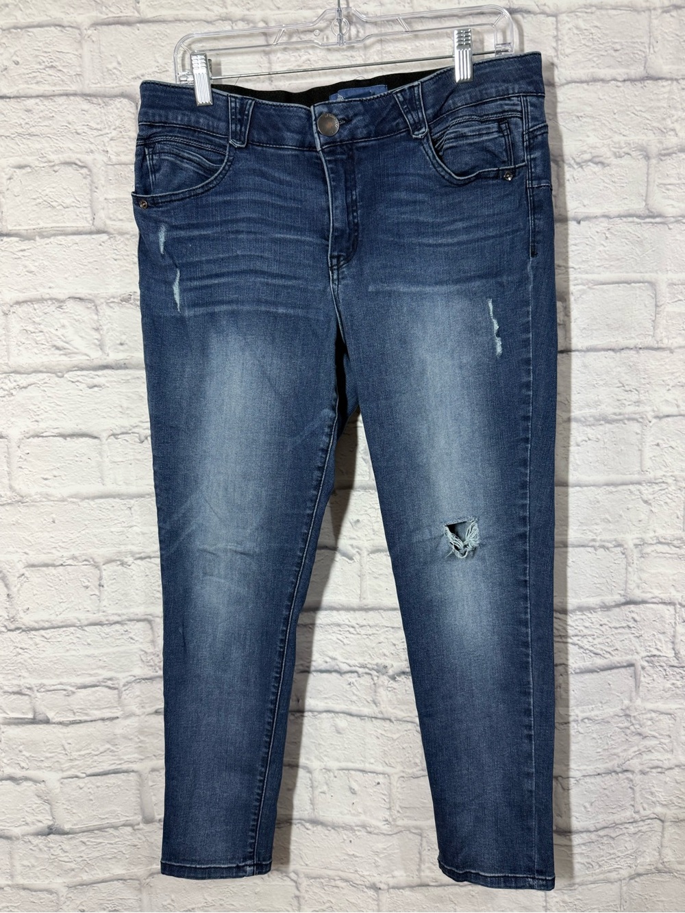 Democracy Distressed Cropped Skinny Jeans - Dark Blue, 14